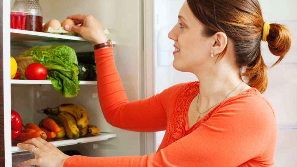 Какие продукты не стоит хранить в холодильнике: советы для любителей вкусной еды Какие продукты не стоит хранить в холодильнике: советы для любителей вкусной еды