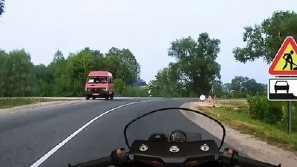 Сложные знаки: проверьте свои знания ПДД Сложные знаки: проверьте свои знания ПДД