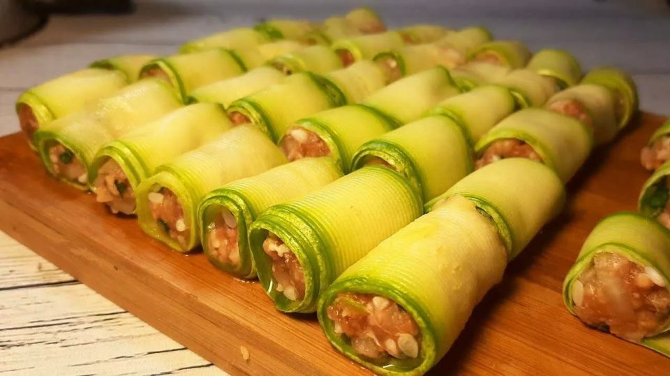 Рулетики из кабачков с мясной начинкой: новый взгляд на привычное блюдо Рулетики из кабачков с мясной начинкой: новый взгляд на привычное блюдо