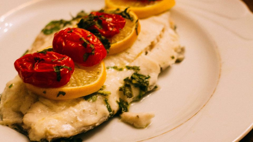 Запечённая горбуша с киви: как приготовить сочное и ароматное блюдо к новогоднему столу Запечённая горбуша с киви: как приготовить сочное и ароматное блюдо к новогоднему столу