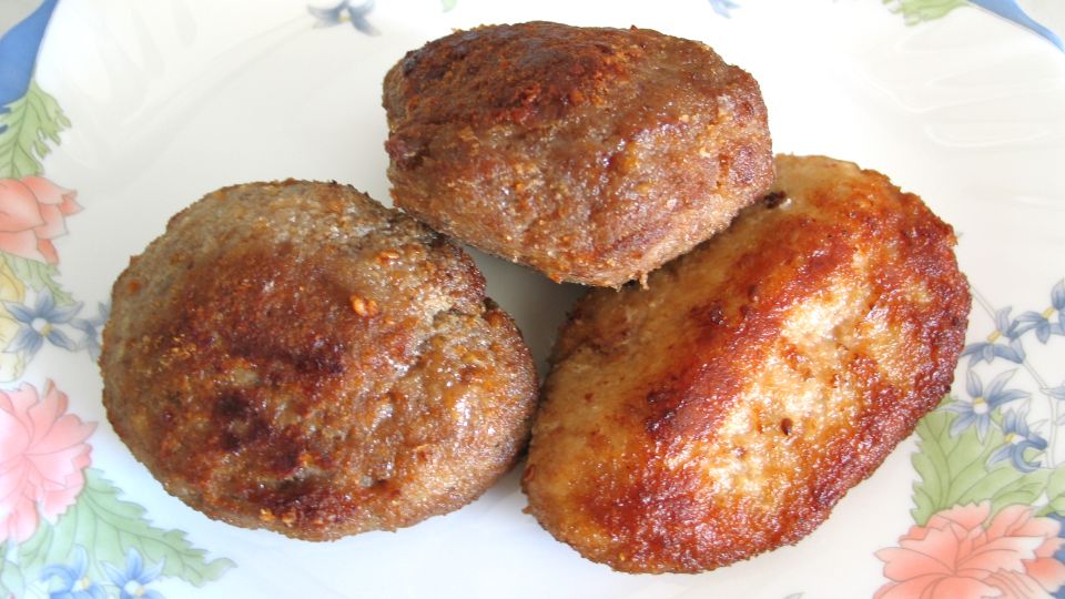 Погружаемся в ретро-вкус: секреты сочных советских котлет Погружаемся в ретро-вкус: секреты сочных советских котлет