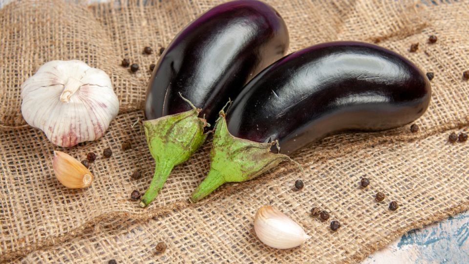 Турецкий рецепт, который заставит вас забыть о мясе: баклажаны как альтернатива стейку Турецкий рецепт, который заставит вас забыть о мясе: баклажаны как альтернатива стейку