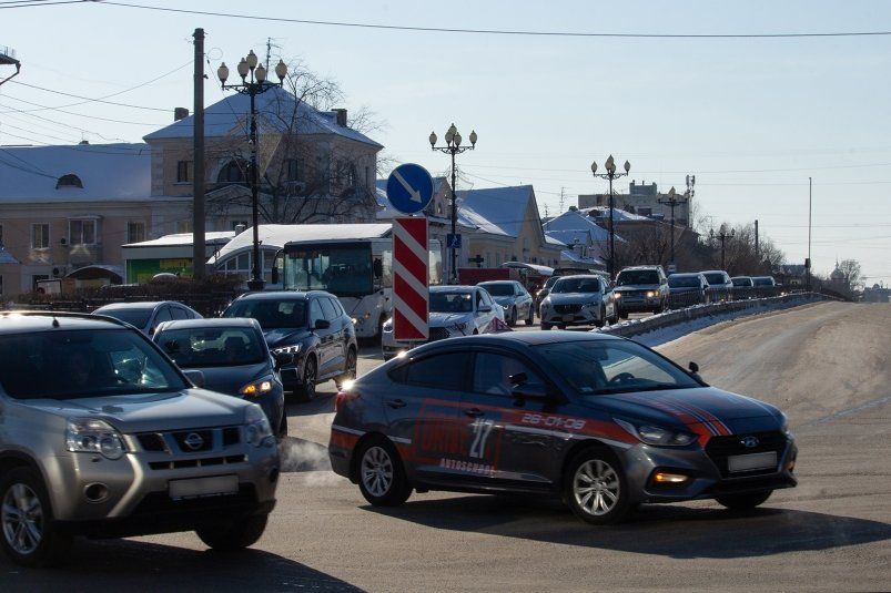 Когда обгон на перекрёстке не считается нарушением? Когда обгон на перекрёстке не считается нарушением?
