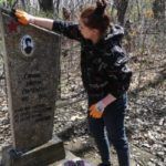 Сотрудники УИС ЕАО восстановили память о воинах: порядок на захоронениях ветеранов Великой Отечественной Сотрудники УИС ЕАО восстановили память о воинах: порядок на захоронениях ветеранов Великой Отечественной