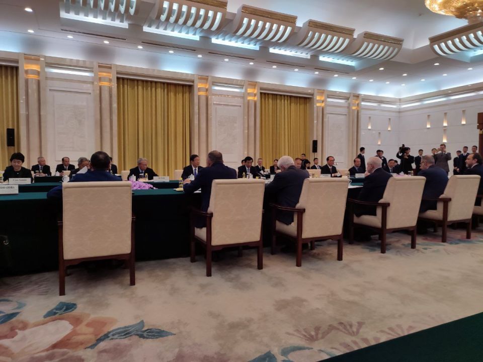 Николай Стариков: Делегации партии СПРАВЕДЛИВАЯ РОССИЯ во главе с Председателем партии Сергеем Михайловичем Мироновым встретилась с Членом Постоянного комитета Политбюро ЦК КПК, Председателем Всекитайского Комитета Народно -... Николай Стариков: Делегации партии СПРАВЕДЛИВАЯ РОССИЯ во главе с Председателем партии Сергеем Михайловичем Мироновым встретилась с Членом Постоянного комитета Политбюро ЦК КПК, Председателем Всекитайского Комитета Народно -...