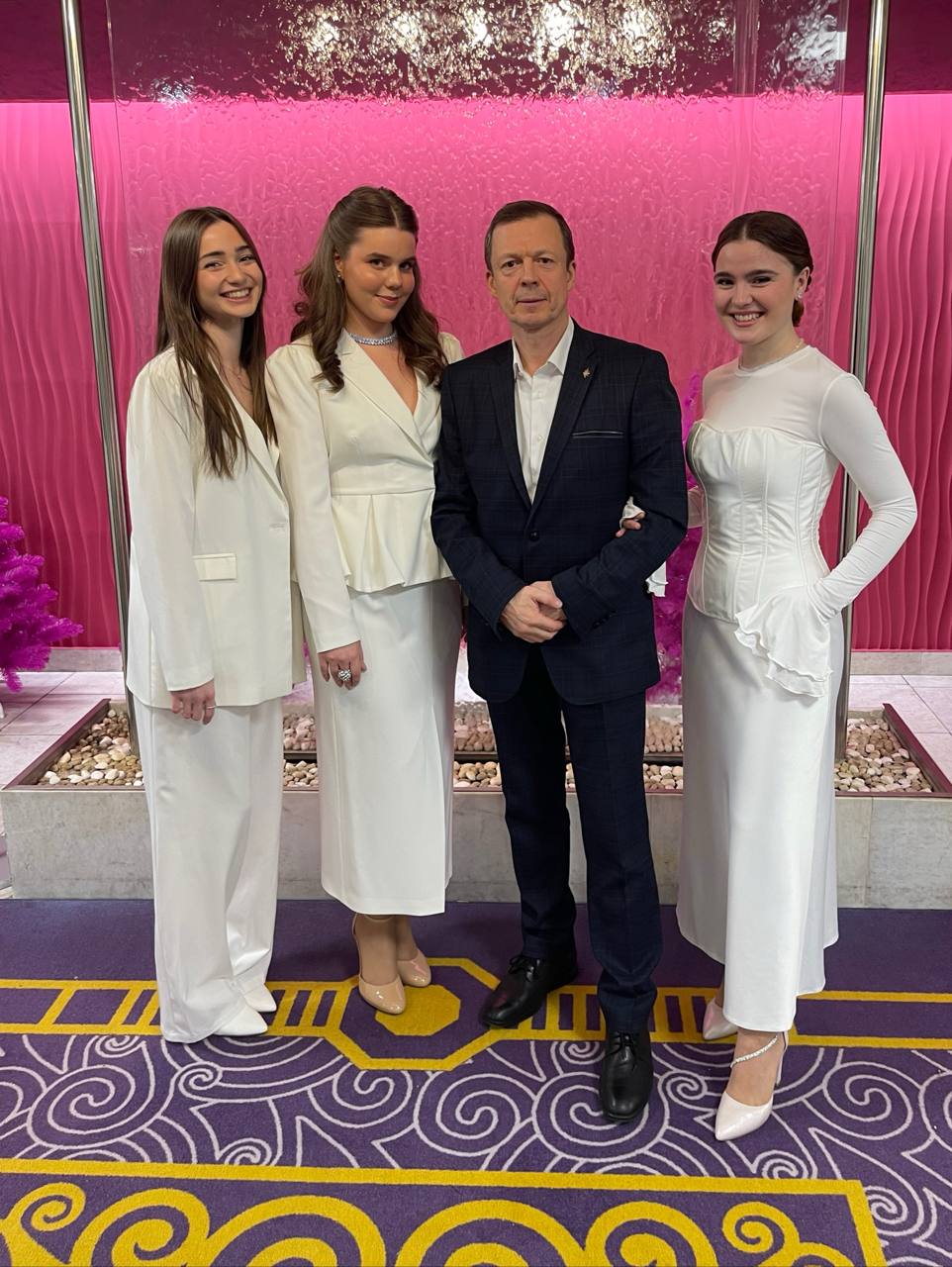 «ВЫСОТА» ВЫСТУПИЛА НА МЕЖДУНАРОДНОМ КИНОФЕСТИВАЛЕ! «ВЫСОТА» ВЫСТУПИЛА НА МЕЖДУНАРОДНОМ КИНОФЕСТИВАЛЕ!